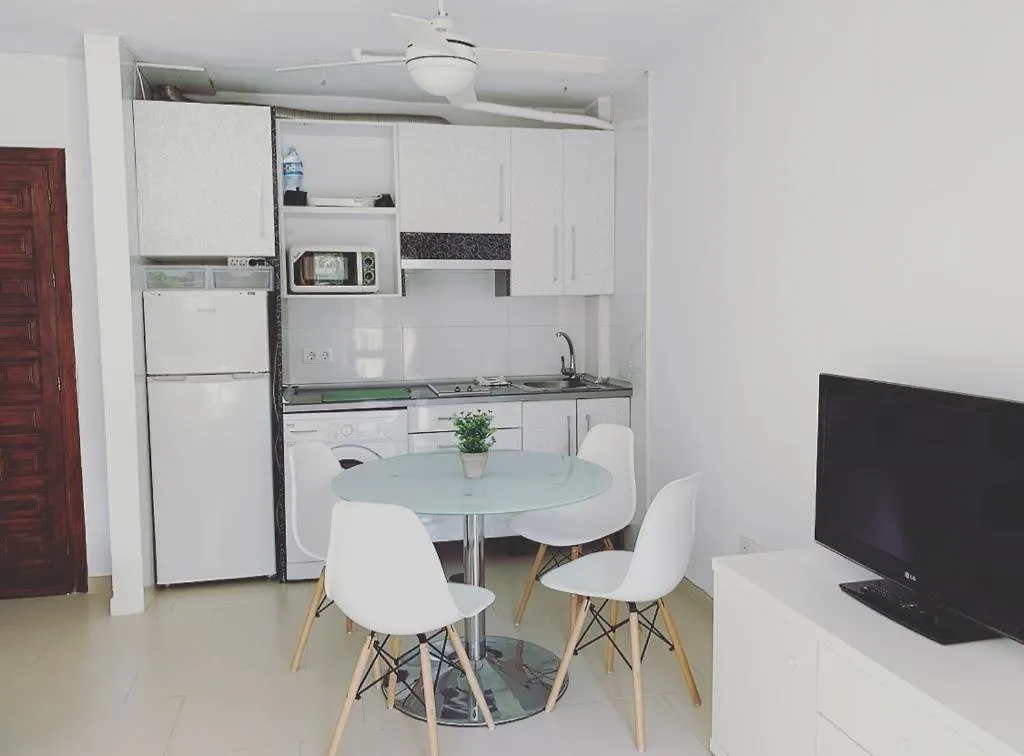 Aguadulce Relax And Beach Apartment  Aguadulce (Almeria)